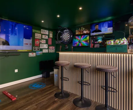 Garden studio home bar